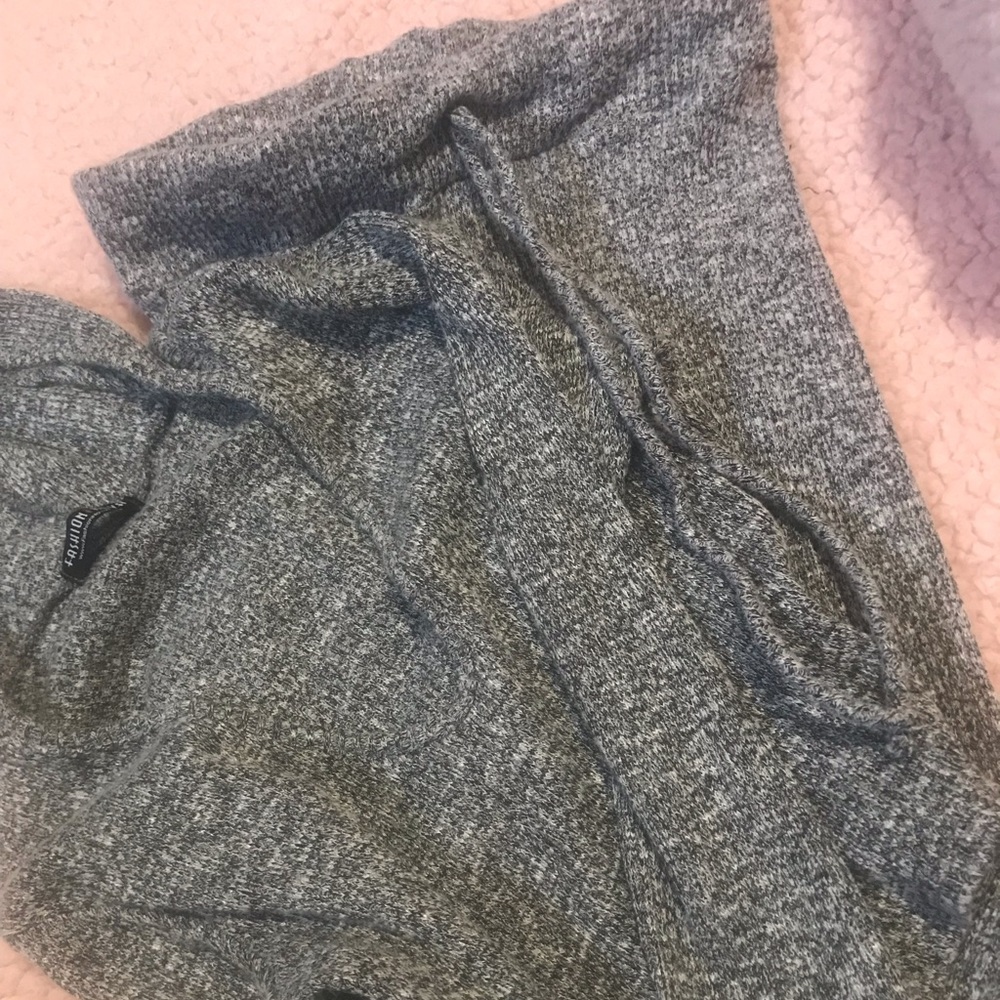 Fashion Nova cropped hoodie and leggings